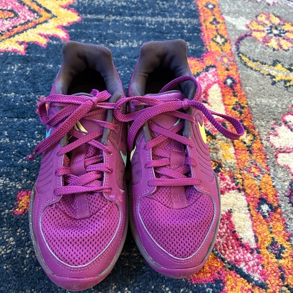 EUC Ja 2 Nike Basketball Sneakers - Picture 3 of 7